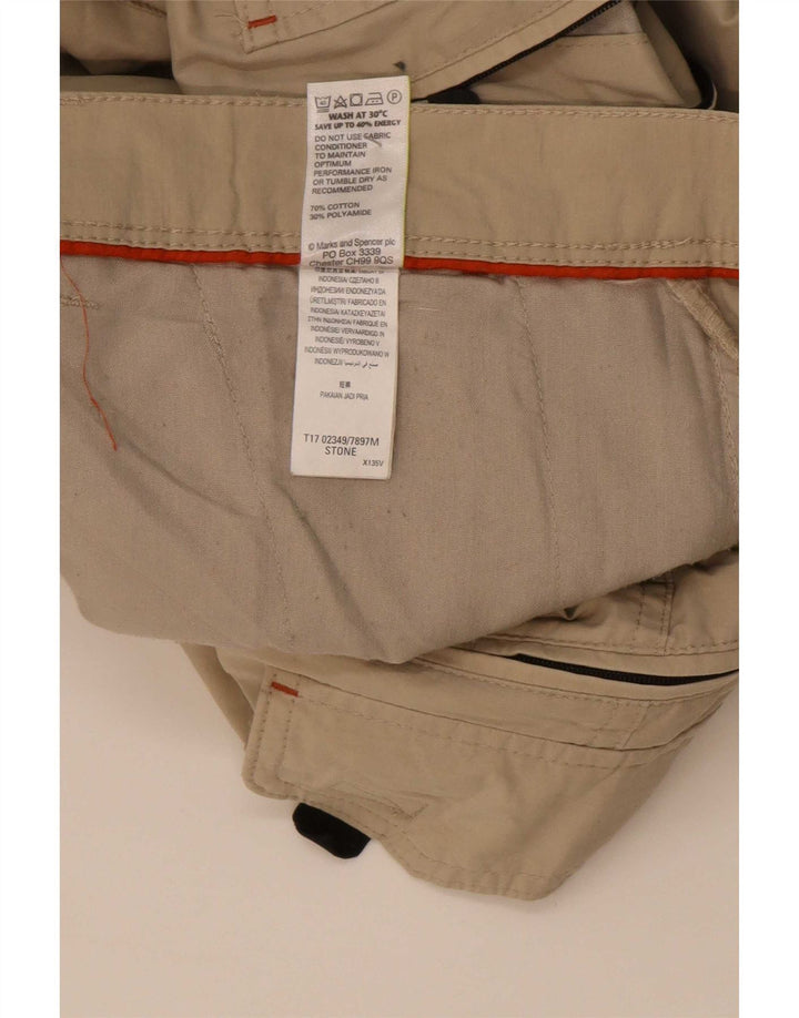 Bermuda cargo da uomo Marks & Spencer W40 XL in cotone beige