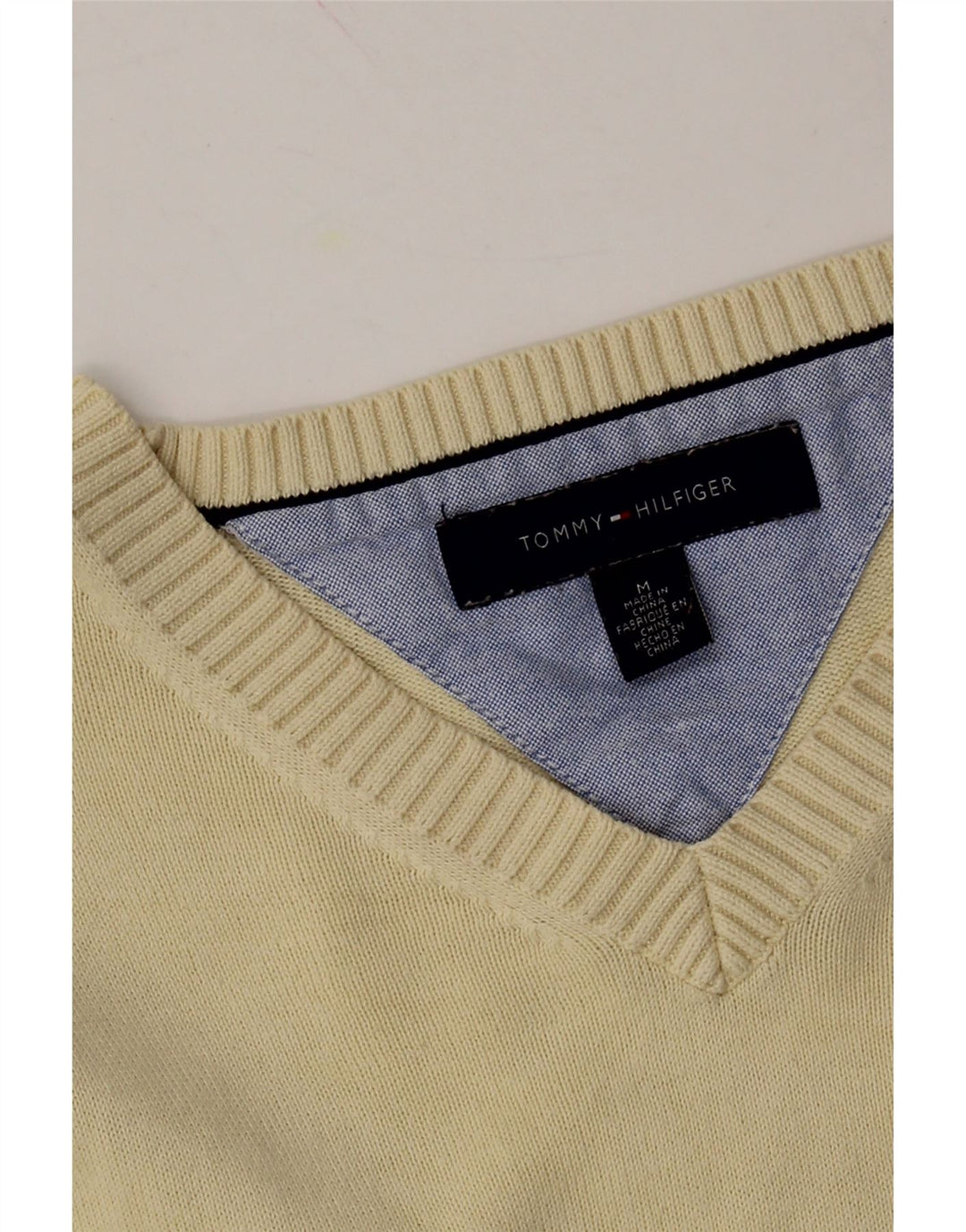 TOMMY HILFIGER Mens V-Neck Jumper Sweater Medium Beige Cotton Vintage Tommy Hilfiger and Second-Hand Tommy Hilfiger from Messina Hembry 