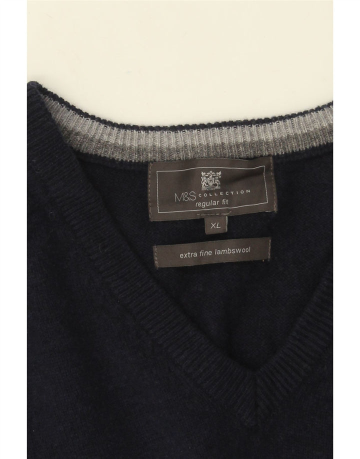 Maglione da uomo Marks & Spencer vestibilità regolare con scollo a V XL in lana blu navy