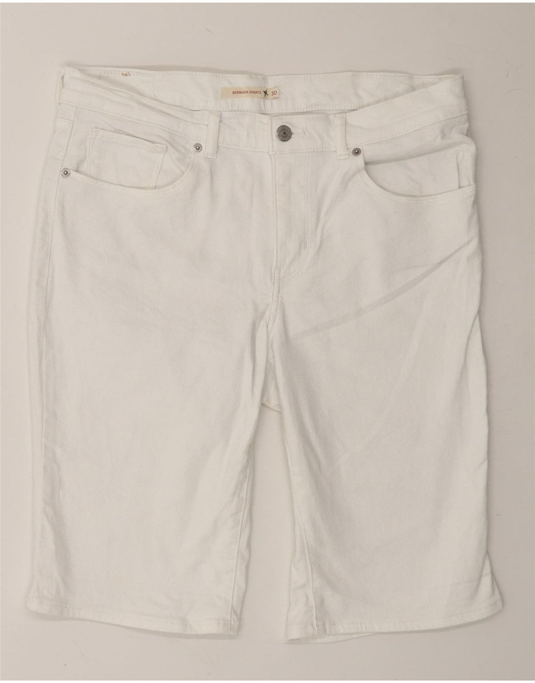 LEVI'S Womens Bermuda Denim Shorts W30 Medium White Cotton Vintage Levi's and Second-Hand Levi's from Messina Hembry 