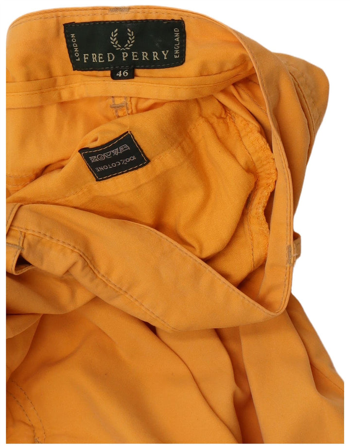 Pantaloncini casual da uomo Fred Perry IT 46 Small W32 Cotone giallo