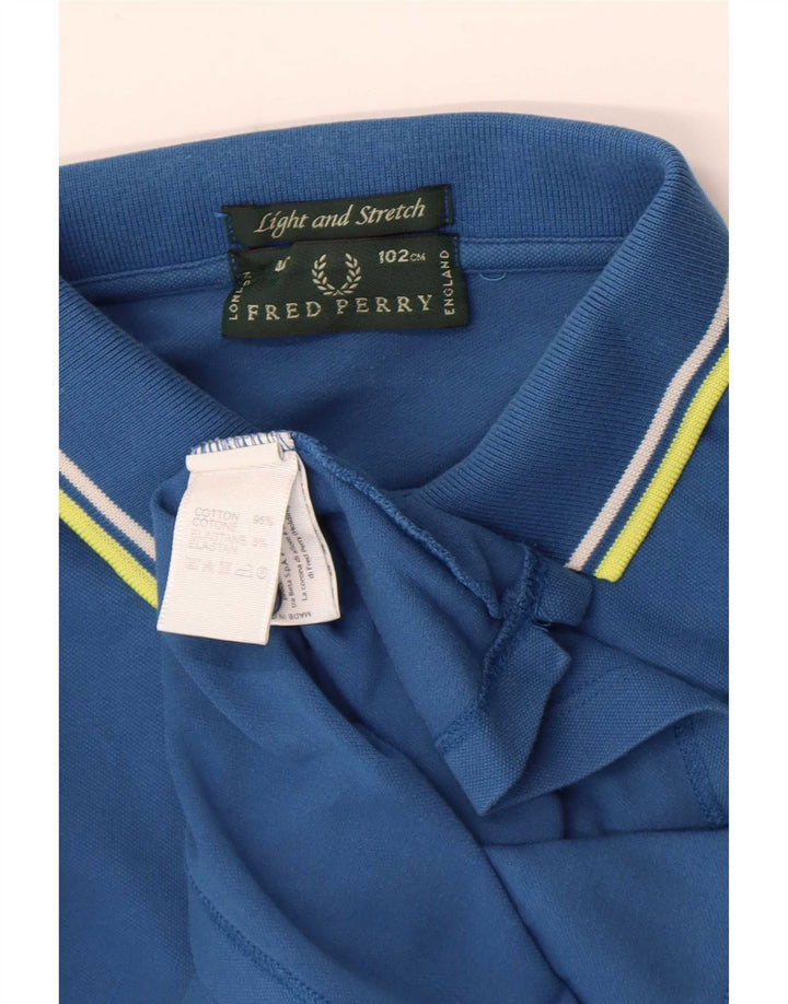 Polo Fred Perry da uomo leggera ed elasticizzata in cotone a righe blu medio