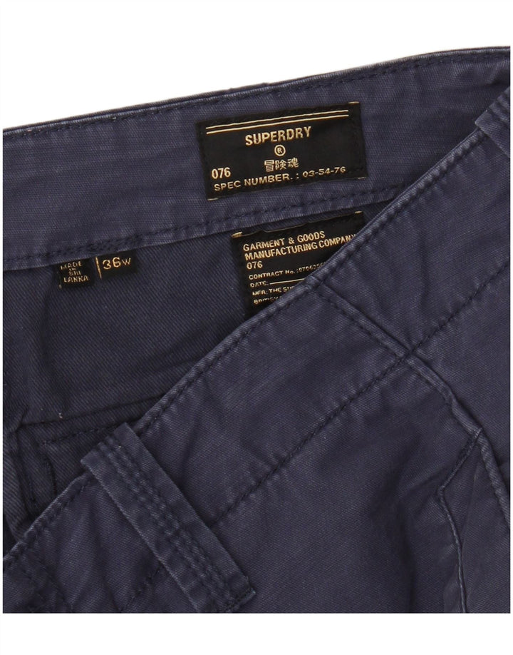 Pantaloncini cargo da uomo Superdry W36 Large in cotone blu navy