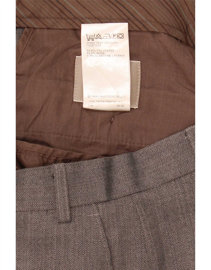 Pantaloni da abito dritti da uomo Marks & Spencer W40 L29 grigi a spina di pesce