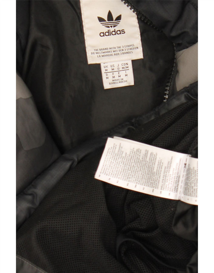Giacca imbottita con cappuccio grafico da uomo Adidas UK 38 grigio medio mimetico