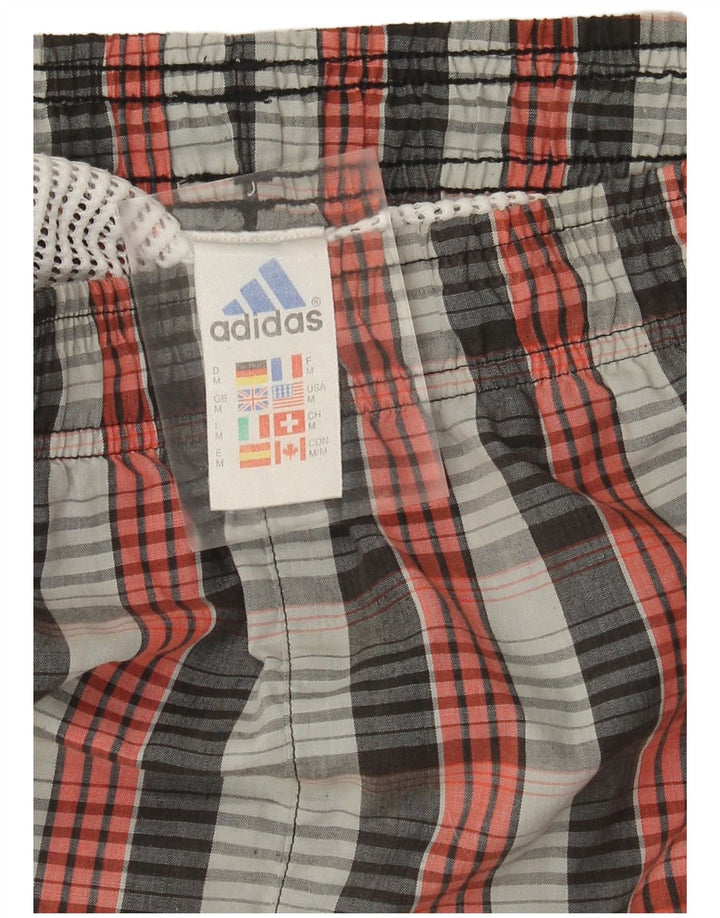 Pantaloncini sportivi da uomo Adidas medi in poliestere a quadri multicolore