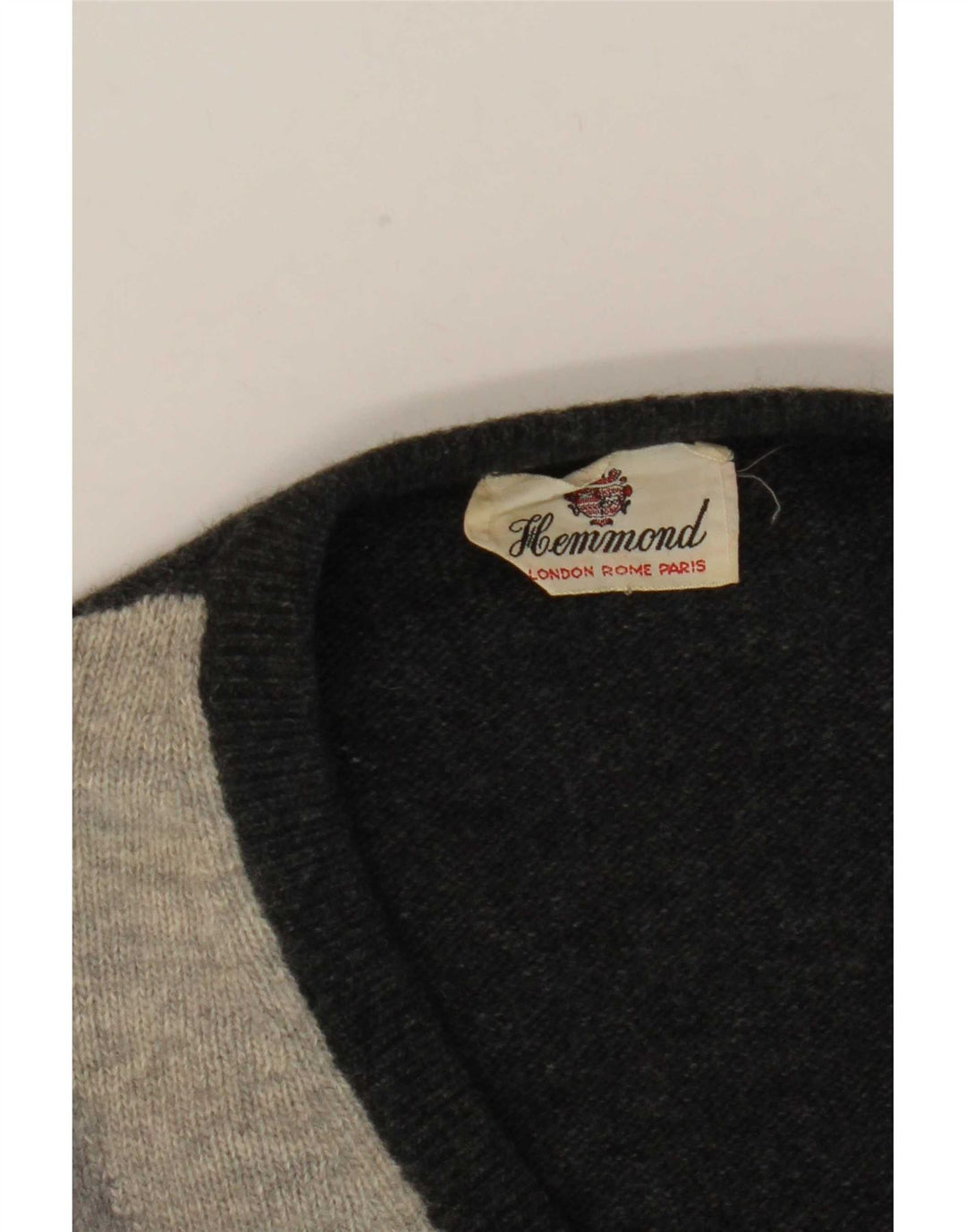 Maglione da uomo con scollo a V Hemmond grigio medio