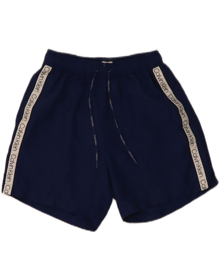 Pantaloncini da bagno grafici da uomo Calvin Klein a blocchi di colore blu navy medi