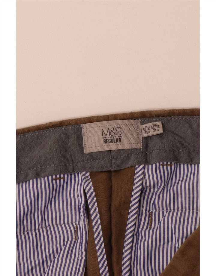 Pantaloni da abito regolari dritti da uomo Marks & Spencer W36 L31 in cotone beige