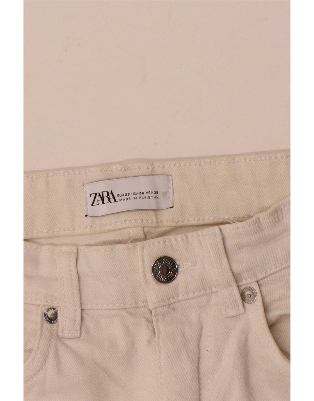 Jeans corti da donna Zara EU 38 piccoli W28 L25 bianchi