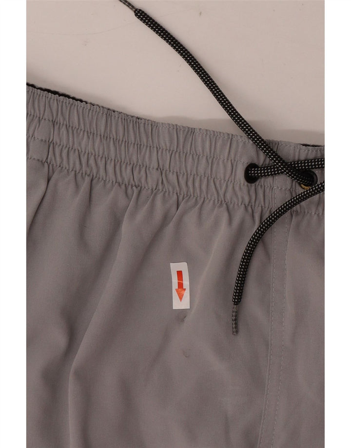 Pantaloncini sportivi grafici Nike da uomo in poliestere color block grigio medio