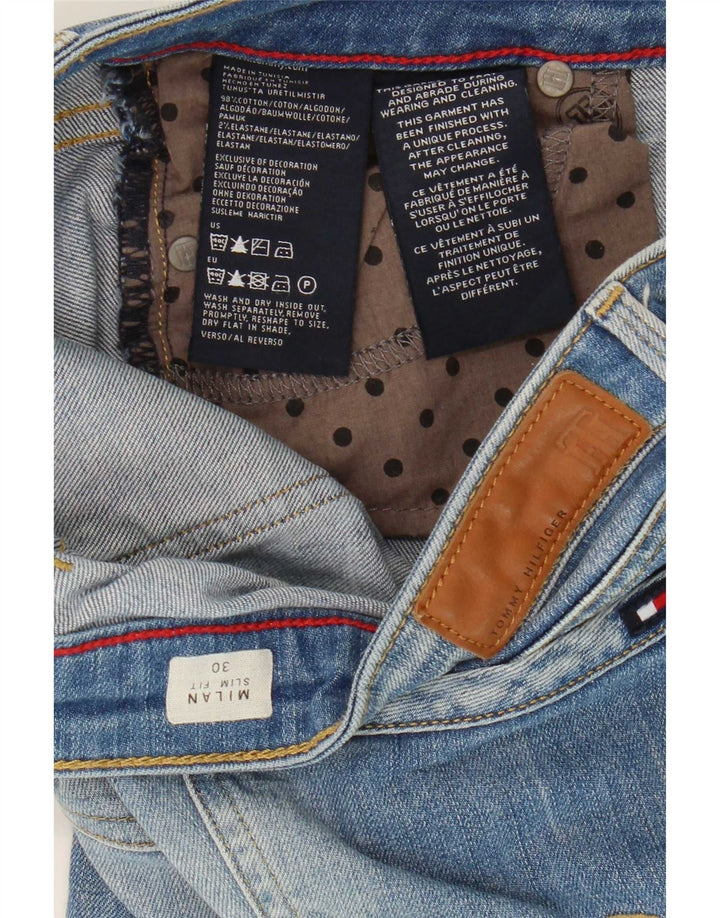 Pantaloncini di jeans invecchiati Tommy Hilfiger da donna Milano medi W30 blu