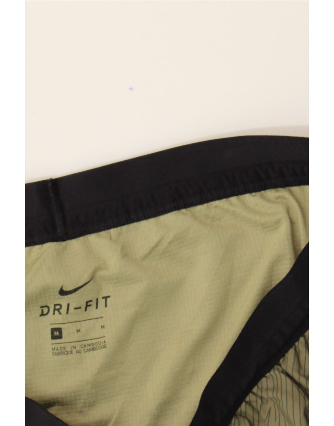 NIKE Womens Dri Fit Sport Shorts UK 12 Medium Khaki Striped Polyester Vintage Nike and Second-Hand Nike from Messina Hembry 