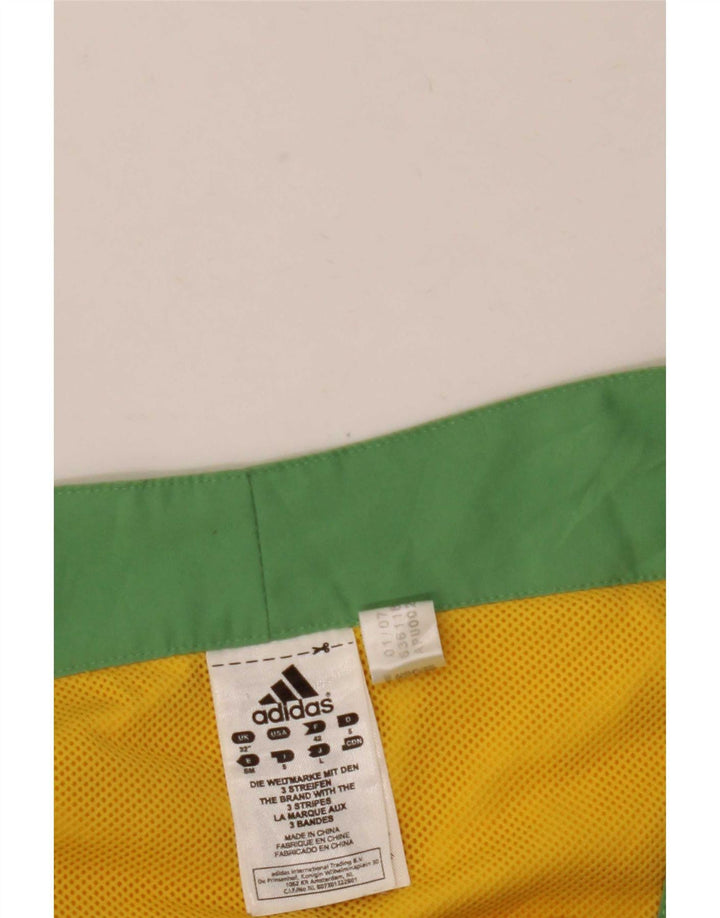 Pantaloncini da bagno grafici da uomo Adidas in poliestere color block giallo medio