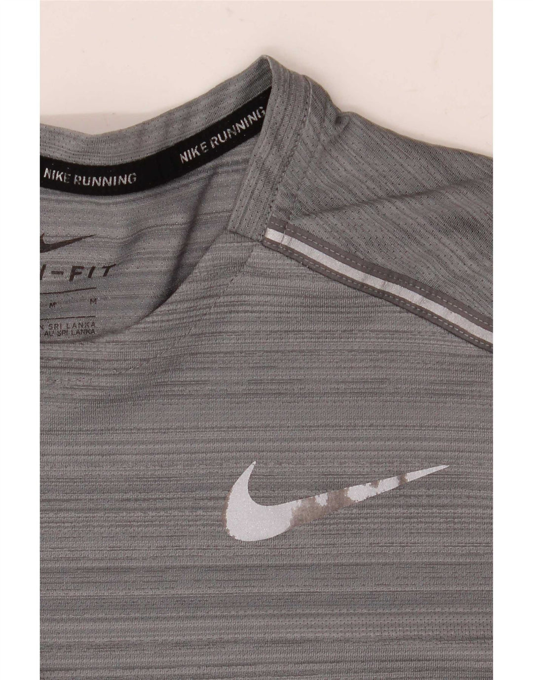 T-shirt Nike da uomo Dri Fit in poliestere a righe grigio medio