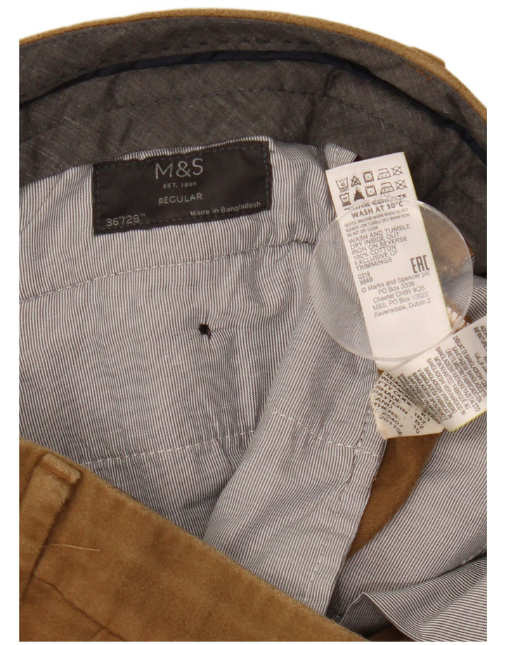 Pantaloni Capri regolari da uomo Marks & Spencer W36 L23 in cotone beige