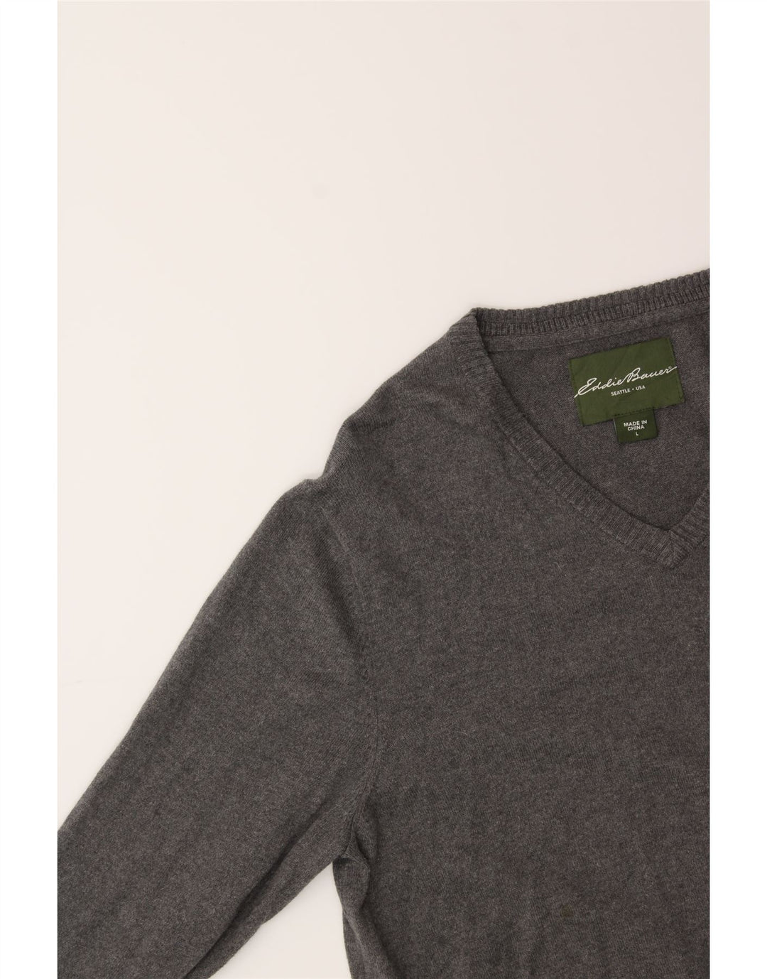 EDDIE BAUER Mens V-Neck Jumper Sweater Large Grey Cotton Vintage Eddie Bauer and Second-Hand Eddie Bauer from Messina Hembry 