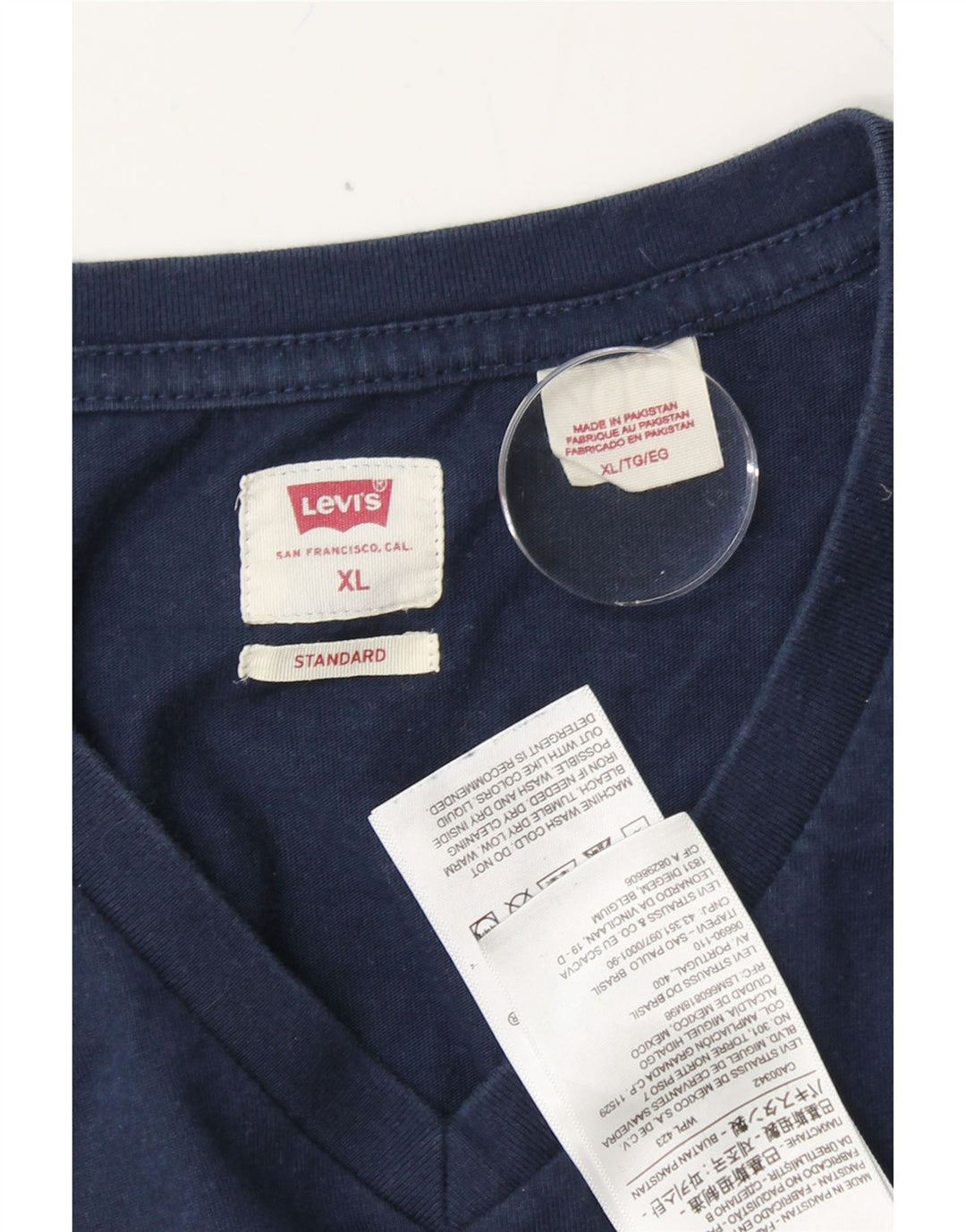LEVI'S Mens Standard T-Shirt Top XL Navy Blue Cotton Vintage Levi's and Second-Hand Levi's from Messina Hembry 