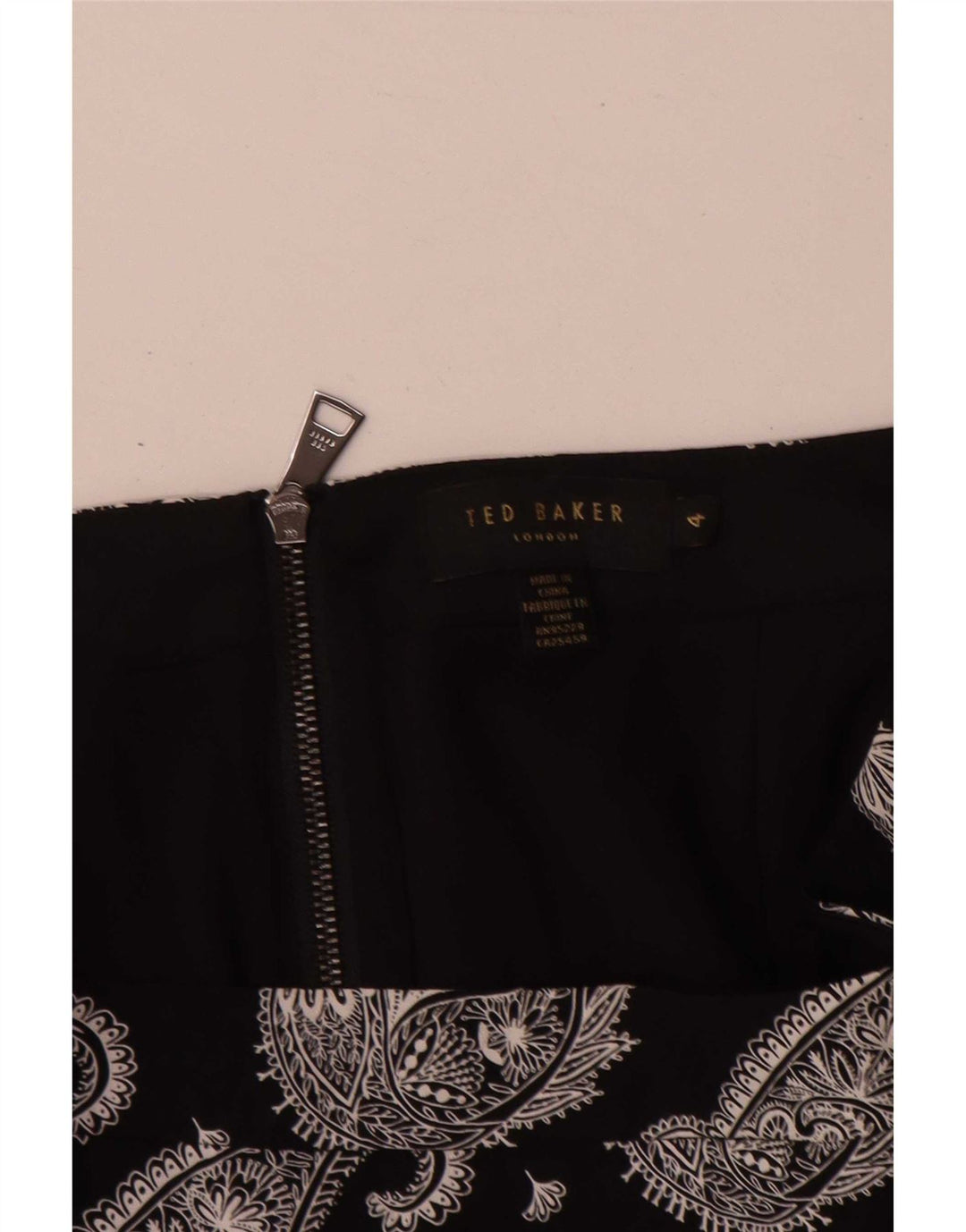 Ted Baker Mini gonna con volant da donna taglia 4 grande W32 viscosa Paisley nera