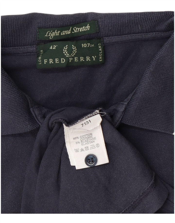 Polo Fred Perry da uomo leggera ed elasticizzata in cotone blu navy medio