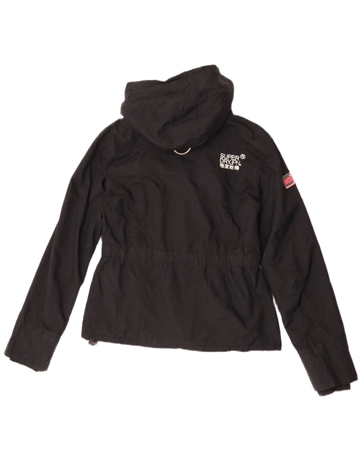 Giacca a vento con cappuccio grafica da donna Superdry UK 14 media nera