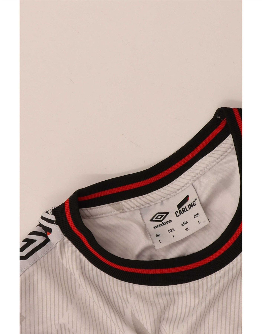 T-shirt grafica da uomo Umbro Top grande bianco geometrico
