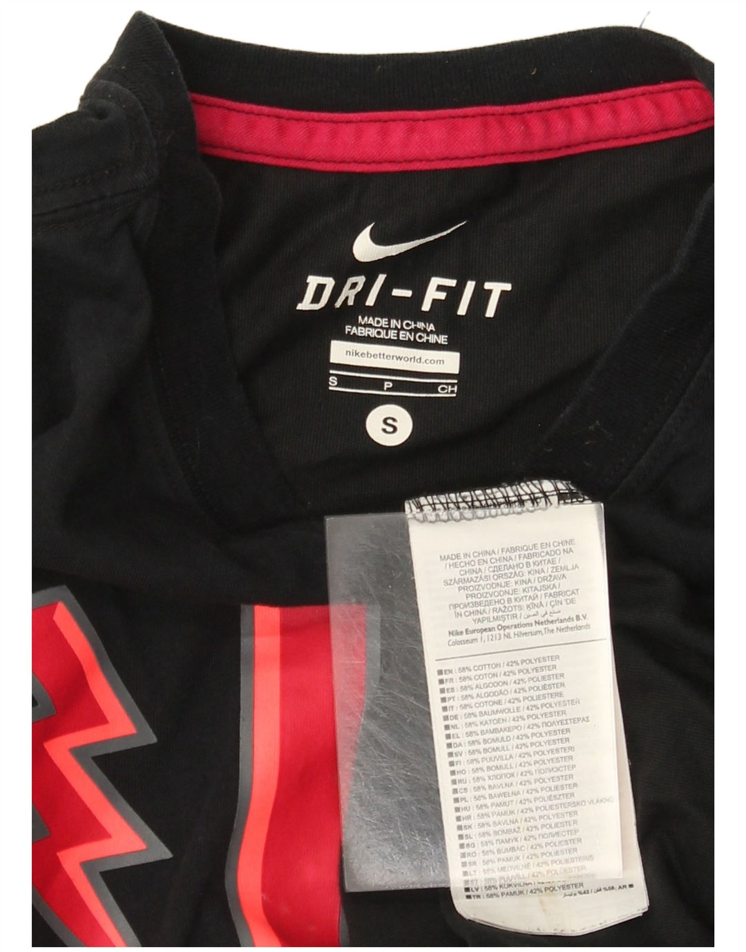 T-shirt grafica Nike Dri Fit da uomo, piccola, in cotone nero