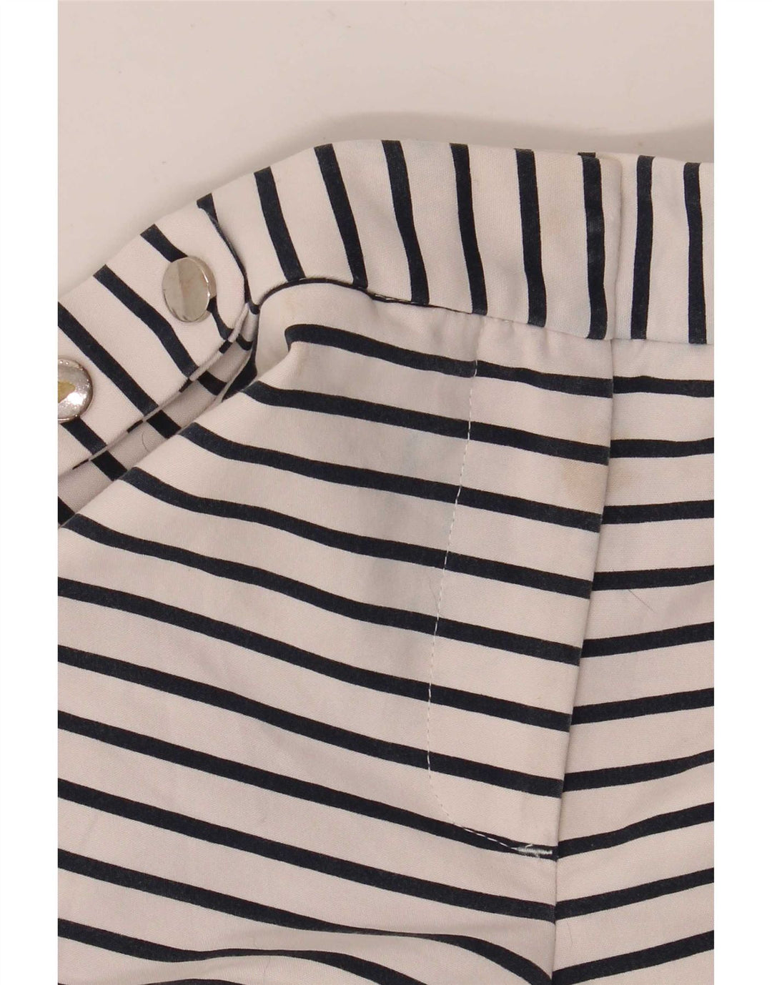 Pantaloncini casual regolari da donna Zara XS W28 a righe bianche