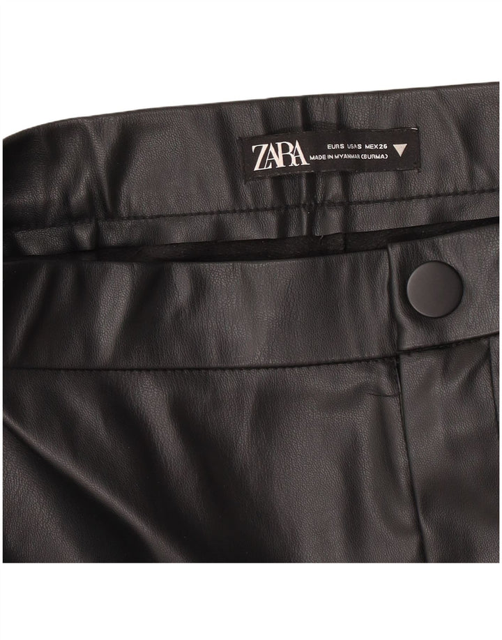 Pantaloni slim in ecopelle da donna Zara piccoli W26 L34 neri
