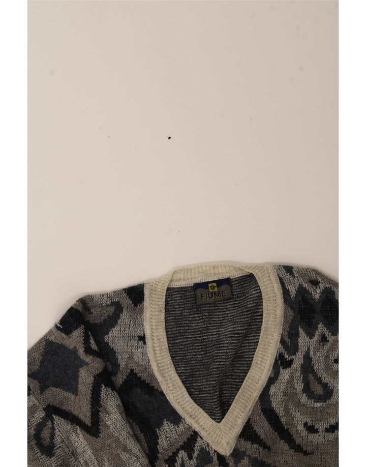 FIUME Mens Abstract Pattern V-Neck Jumper Sweater IT 52 Large Grey Wool Vintage Fiume and Second-Hand Fiume from Messina Hembry 