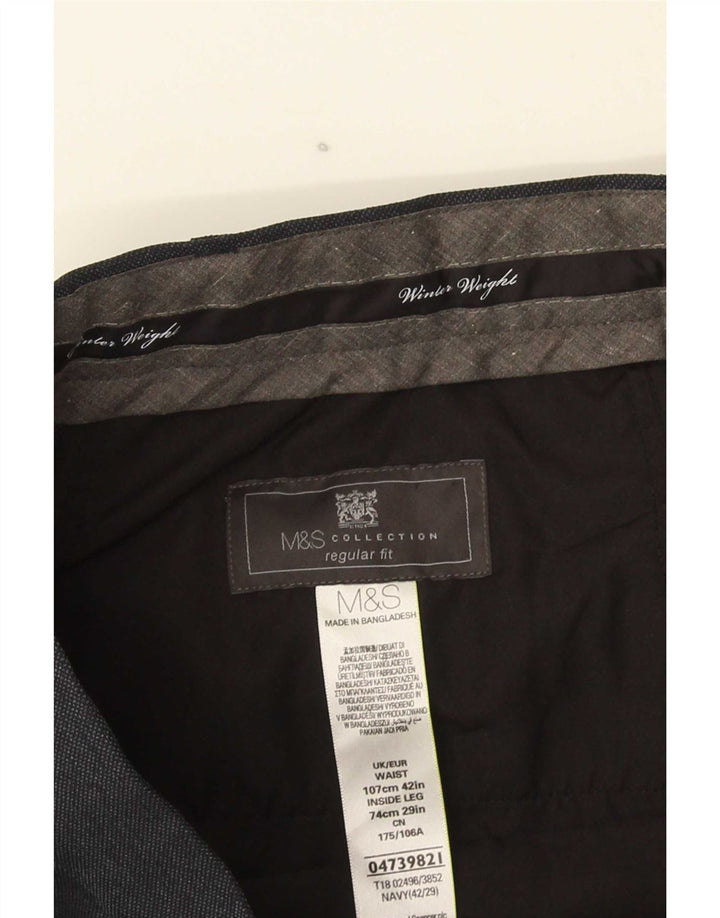 Pantaloni da abito dritti da uomo Marks & Spencer W42 L29 poliestere blu navy