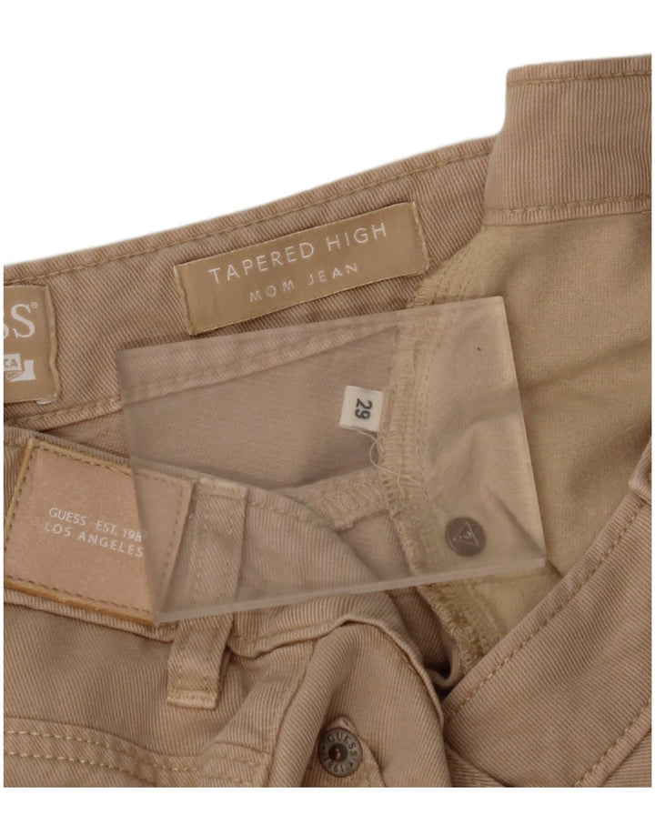 GUESS Donna Mom Jean Jeans affusolati a vita alta W29 L27 Beige