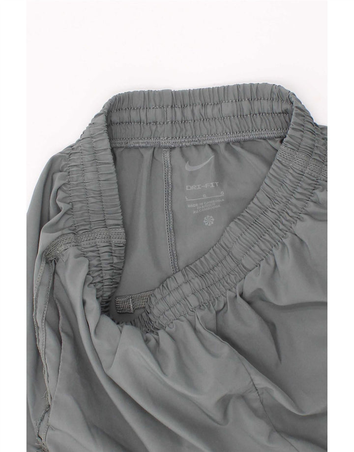 Pantaloncini sportivi Nike Dri Fit da ragazzo 12-13 anni Large Grigi