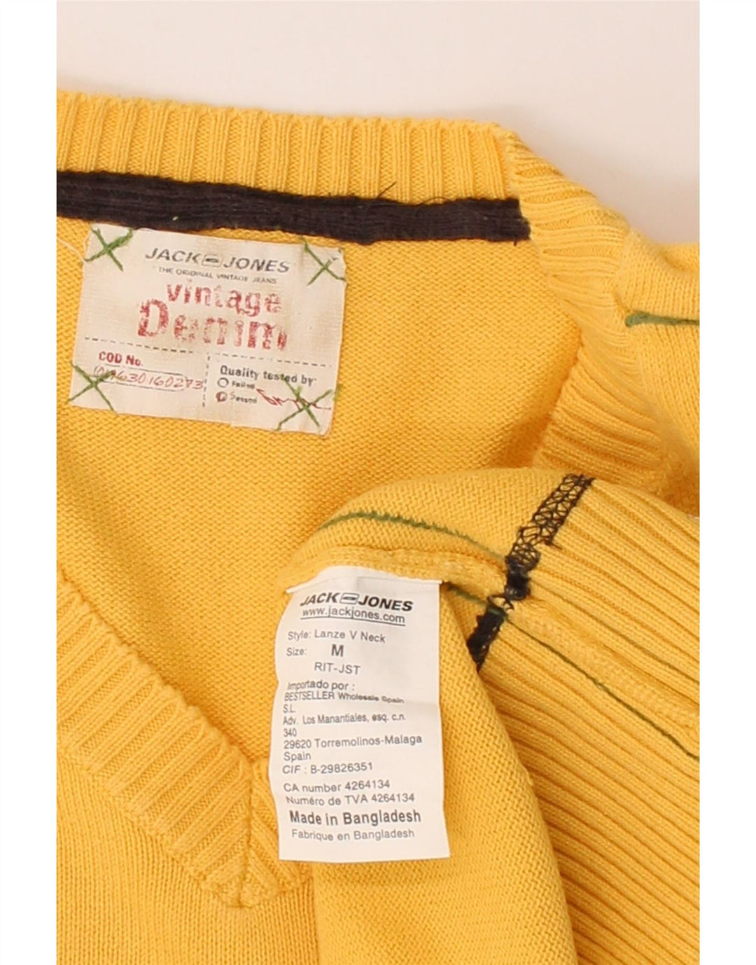 JACK & JONES Mens V-Neck Jumper Sweater Medium Yellow Cotton Vintage Jack & Jones and Second-Hand Jack & Jones from Messina Hembry 