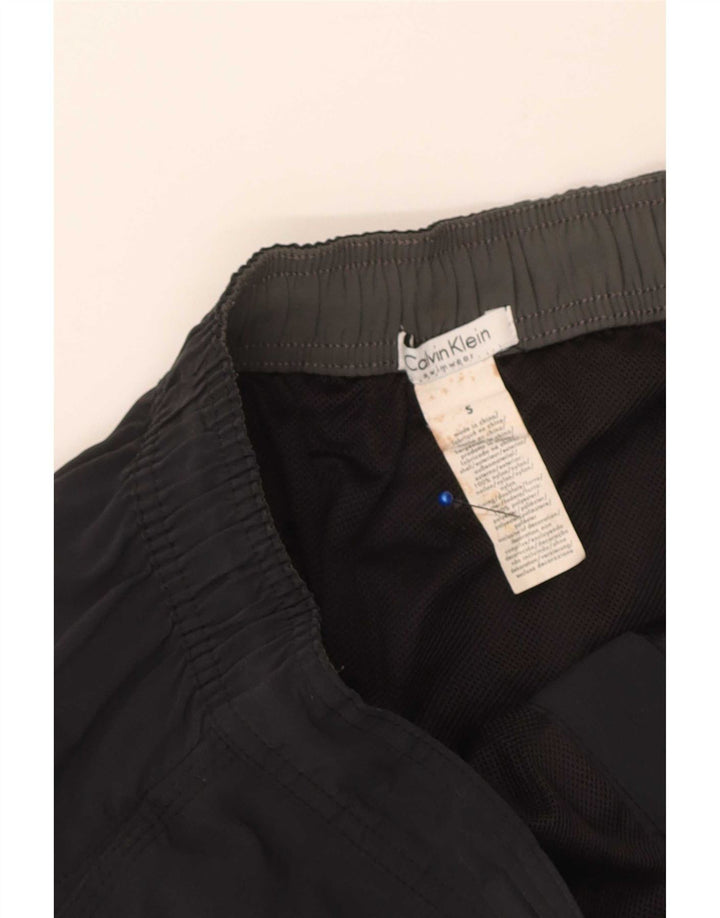 Pantaloncini da bagno da uomo Calvin Klein piccoli in nylon floreale nero