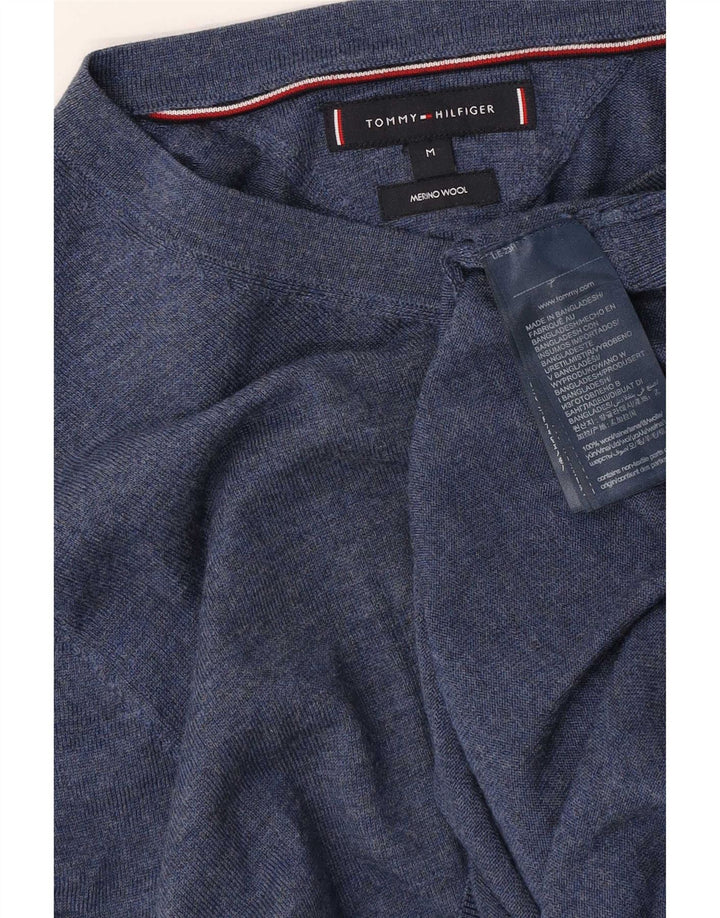 Maglione maglione con scollo a V da uomo Tommy Hilfiger blu medio in lana merino