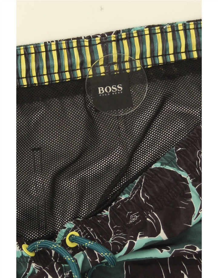 Pantaloncini da bagno da uomo Hugo Boss verde medio con stampa animalier