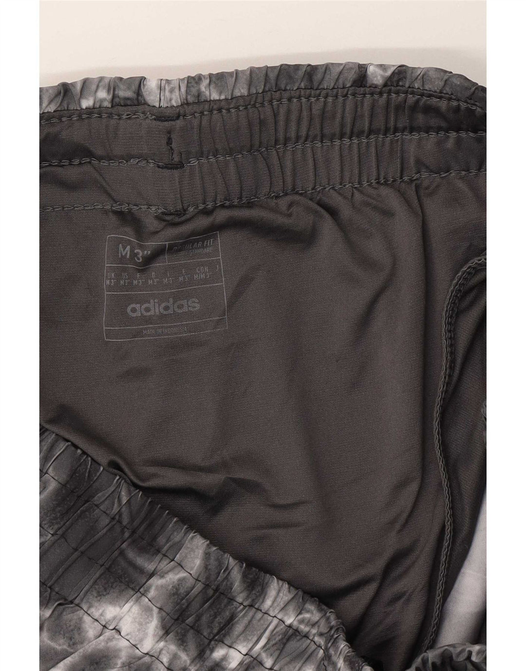 Pantaloncini sportivi Adidas da donna con vestibilità rilassata grafica UK 12 medio poliestere nero