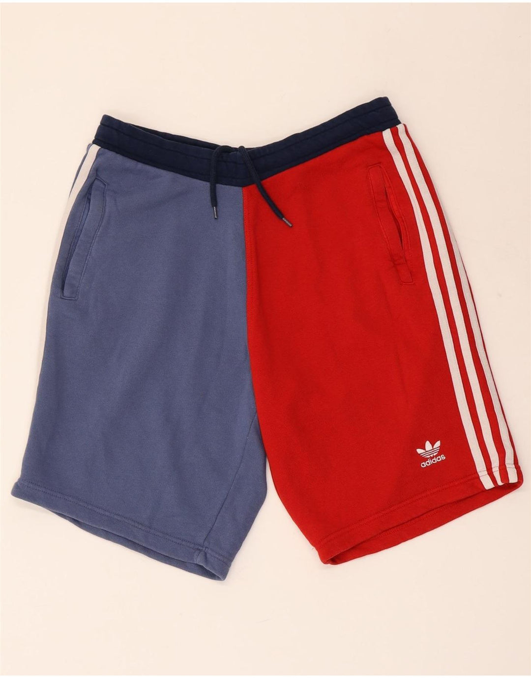 Pantaloncini sportivi da uomo Adidas medi in cotone color block multicolore