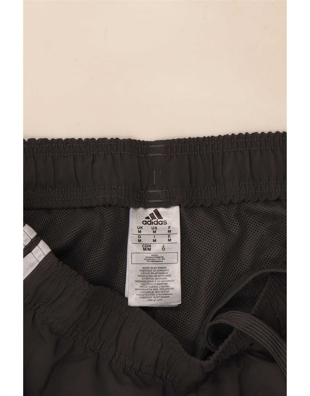 Pantaloncini sportivi Adidas da uomo in poliestere grigio medio