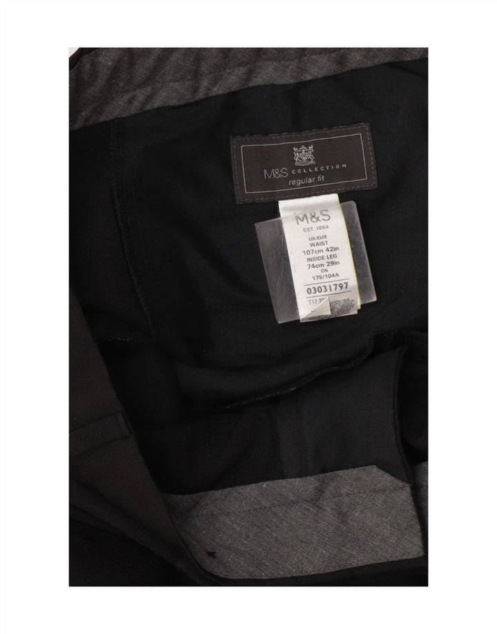 Pantaloni da abito vestibilità regolare da uomo Marks & Spencer W42 L29 poliestere nero