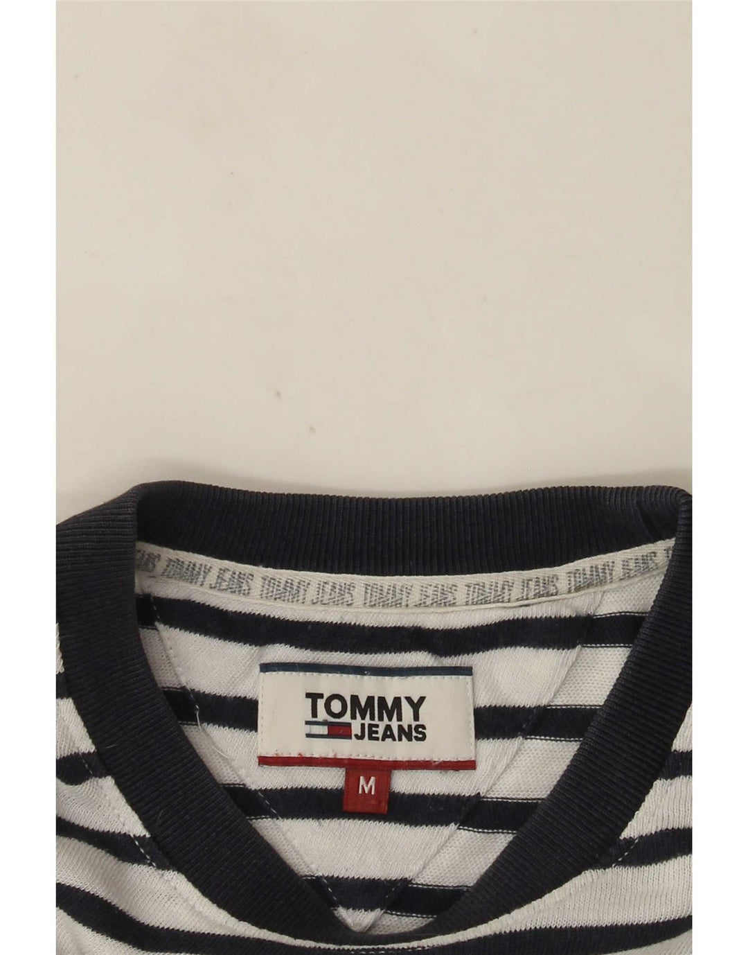 T-shirt da uomo Tommy Hilfiger Top a righe bianche medie