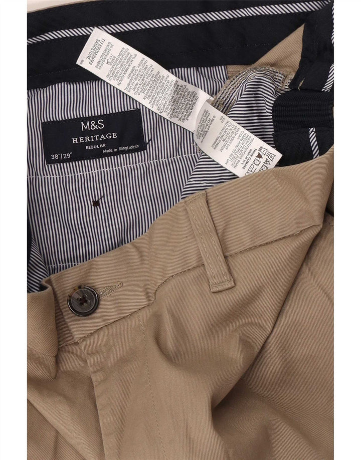 Pantaloni chino vestibilità regolare Marks & Spencer da uomo Heritage W38 L29 Beige