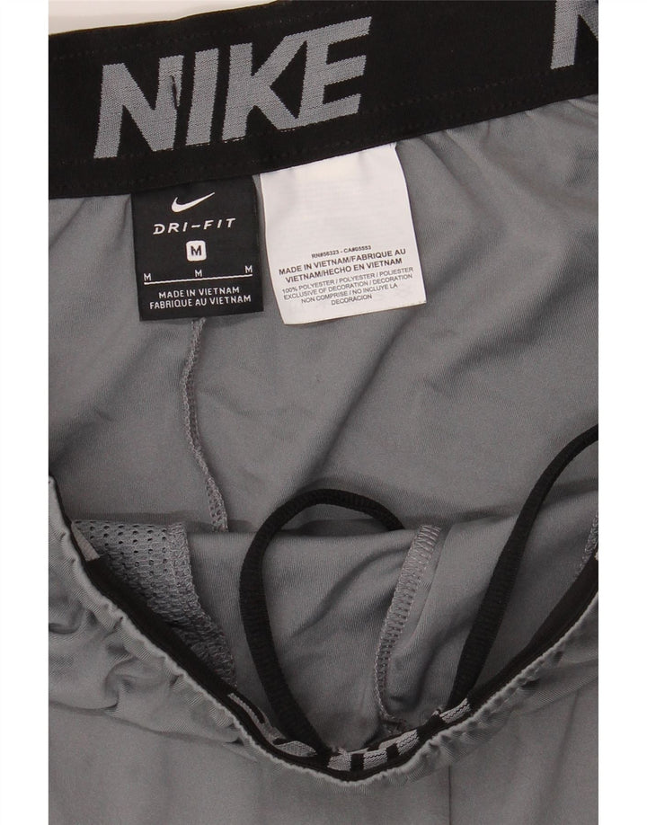 Pantaloncini sportivi Nike Dri Fit Graphic da uomo in poliestere grigio medio
