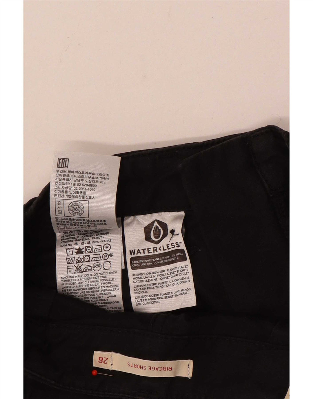 Pantaloncini chino Levi's Ribcage da donna W26 piccoli in cotone nero