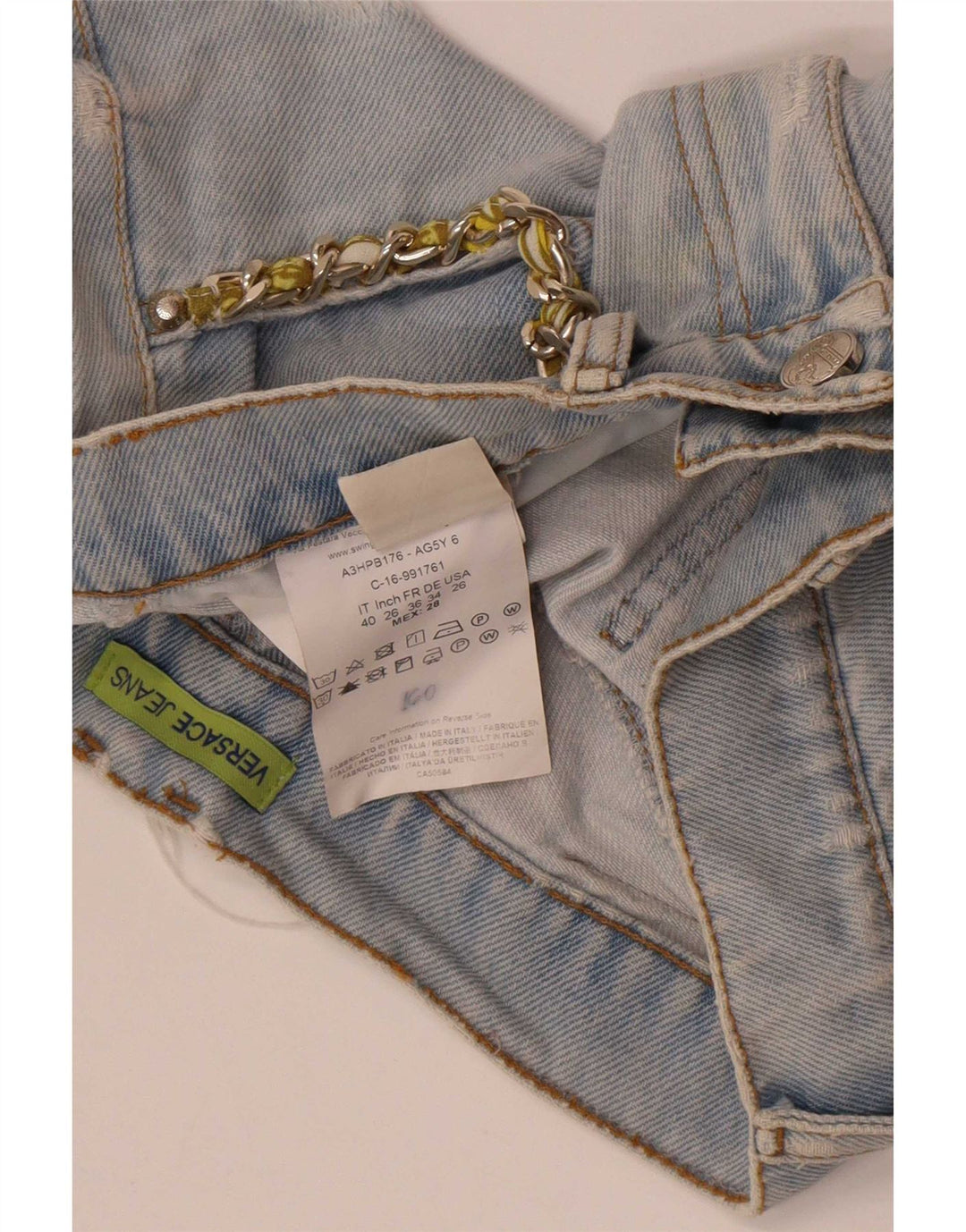 Pantaloncini di jeans invecchiati Versace da donna W28 cotone blu medio