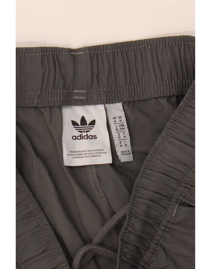Pantaloni da tuta Adidas Cargo da uomo Joggers grigio medio in poliammide