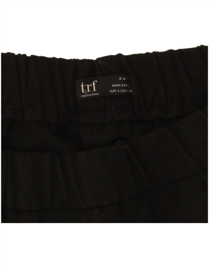 Pantaloni corti slim da donna Zara piccoli W26 L24 neri