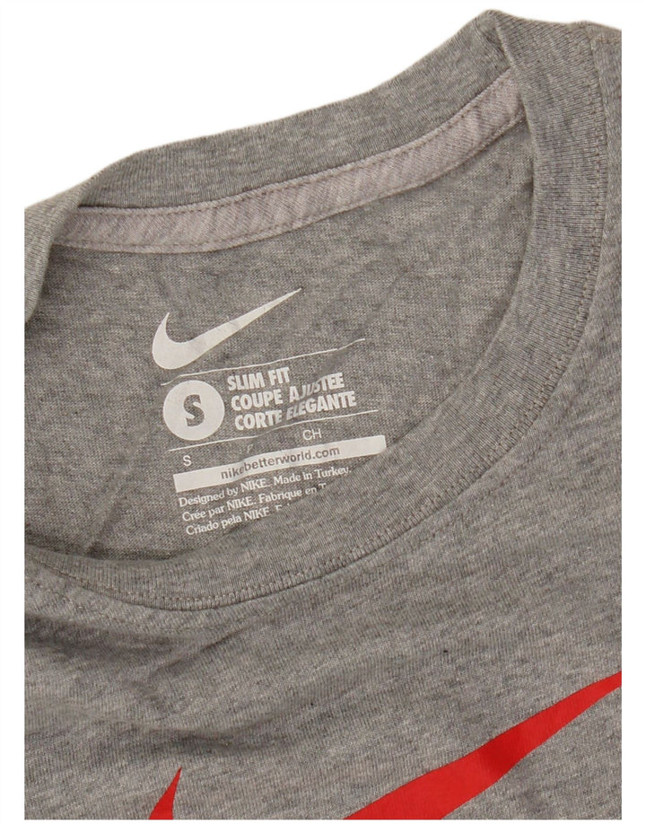T-shirt grafica Nike da uomo slim fit, piccola, grigia chiazzata