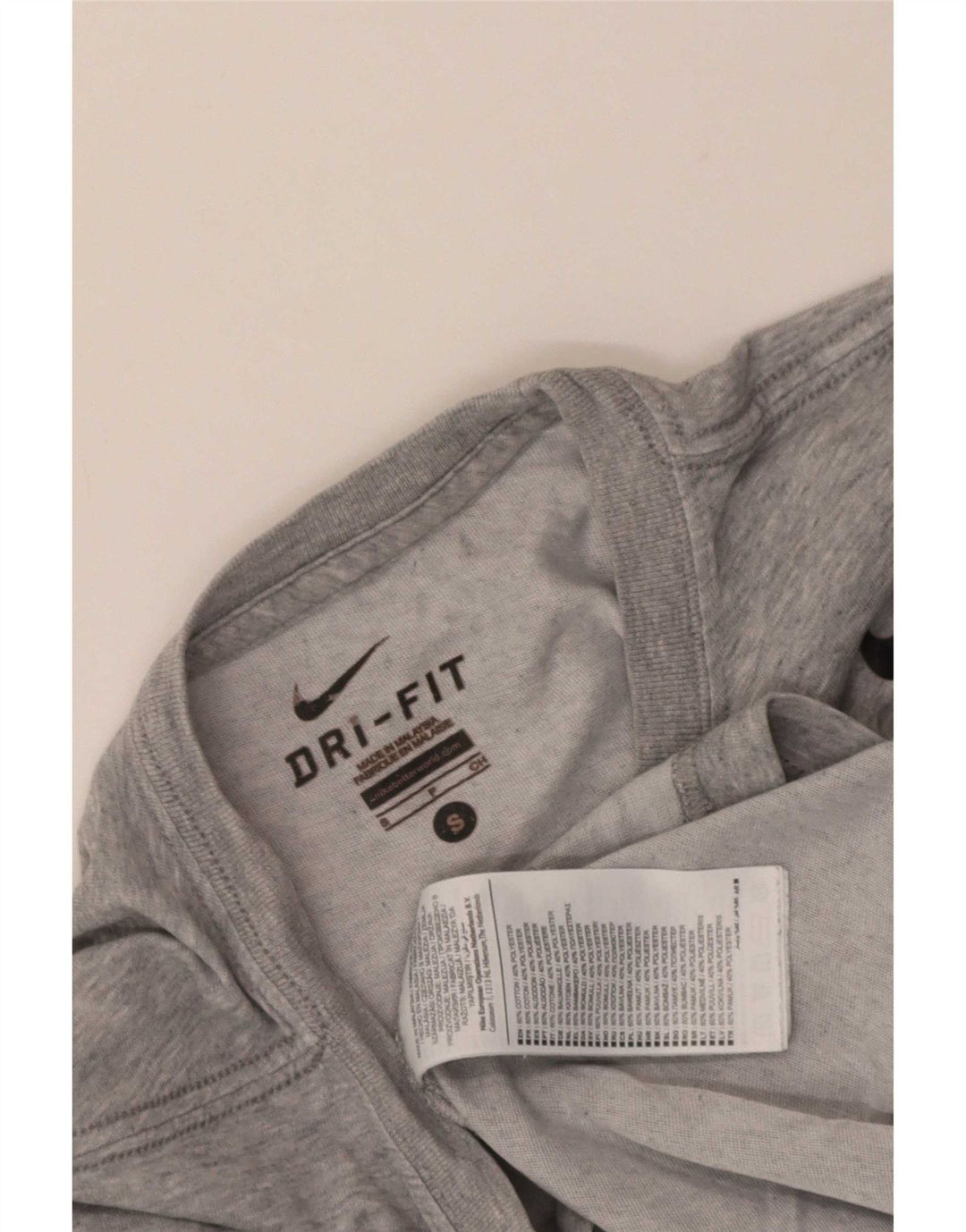 T-shirt Nike Dri Fit da uomo piccola in cotone grigio
